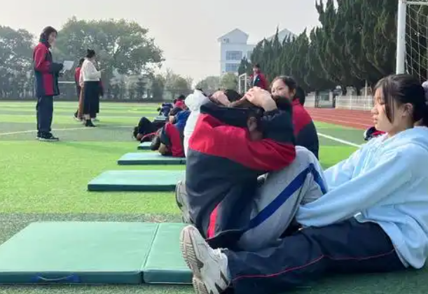 助力孩子们突破听力障碍掌握流畅