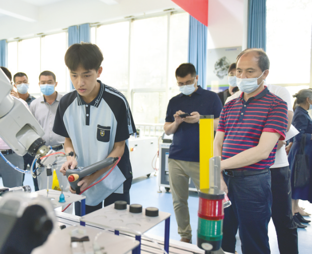 多元化的课程设置破解学用脱节经