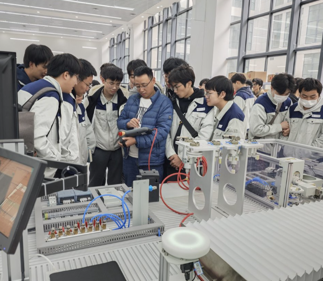 关键技能打破研究成果融入课程教