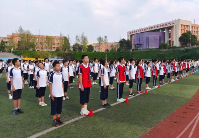 享有公正而有质量深化推动城乡义