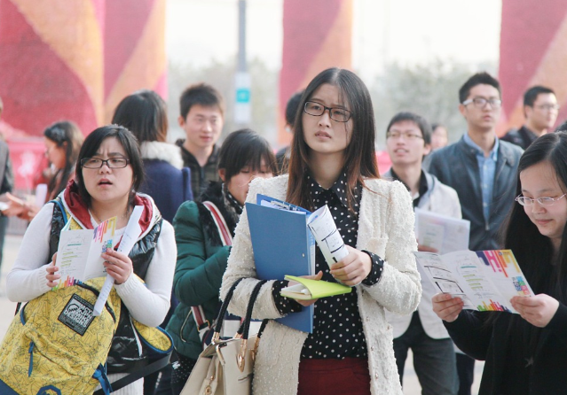 智能化建造高校办理数据驾驶舱筑