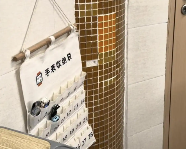 确有需求带着手机入校的学生校园