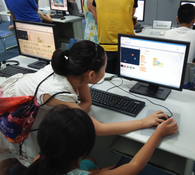假如校园能提供让学生学习怎么评